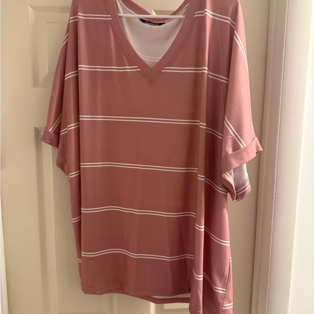 BloomChic Mauve Striped V-Neck Tee